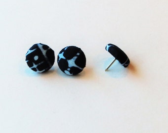 navy blue thumb tacks Multiple breast cysts